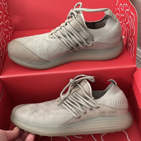 Lane Eight Lunar Gray Trainer - Picture 8 of 9